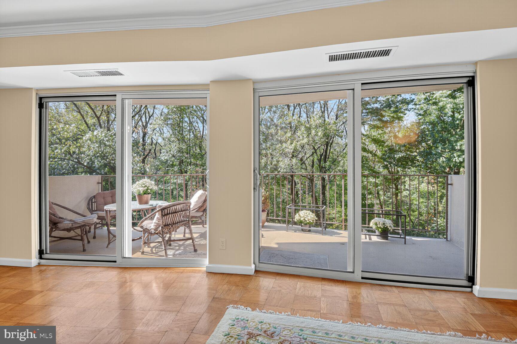 PARKSIDE PLAZA CODM - Residential