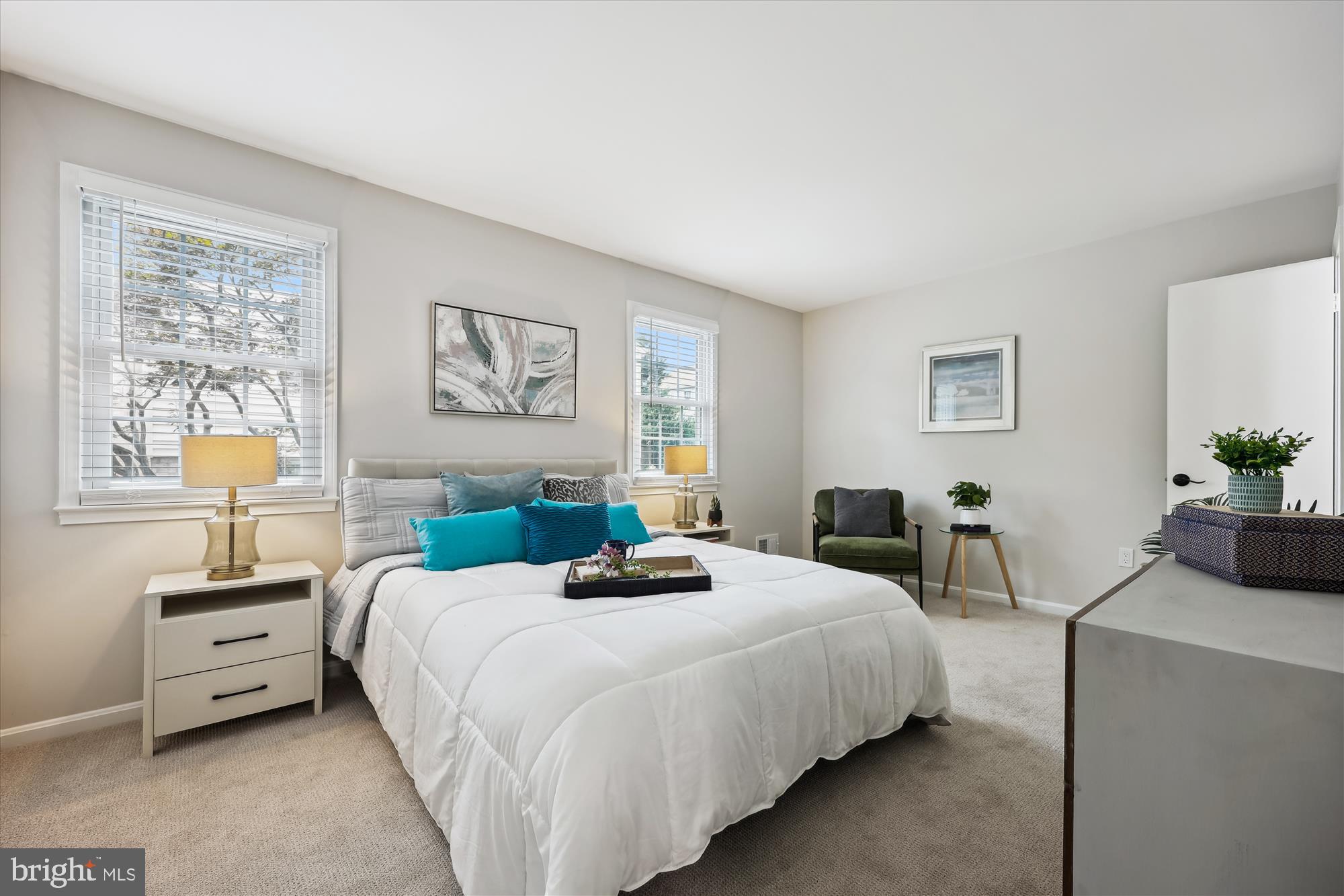 SHADY GROVE VILLAGE - Residential