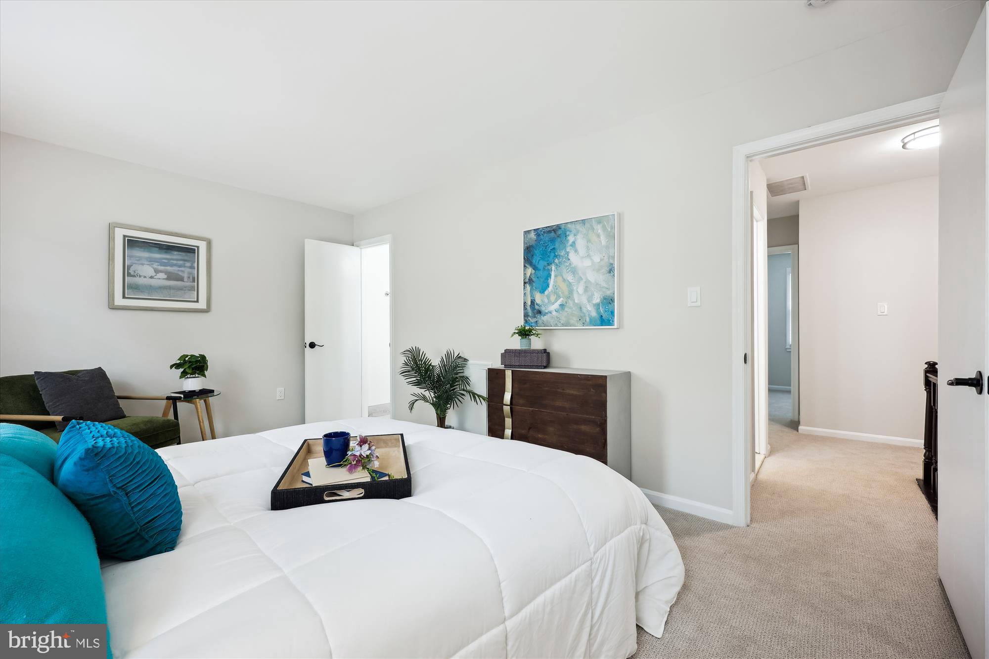 SHADY GROVE VILLAGE - Residential