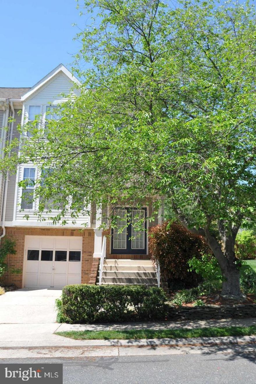 Wonderfully Light and Open End Unit!  Three finished levels  *INCLUDES POOL, TENNIS, PLAYGROUND FOR SOUTHLAKES ONLY!      Montclair amenities including a Lake and 3 Beaches!         *2 Large  Ensuite Bedrooms on upper Level*     *Spacious Main Level with Lots of Windows*  Eating space In Kitchen and adjoining Family Room  *Step out to large deck with pergola    *Oversized  Fenced Yard!    *Finished LL with Inviting FR w FP or Den which would make a wonderful home office/home schooling with french doors for privacy!    *No more than 4 occupants.      No smoking.       Owner will consider a dog on a case by case basis with deposit.        Available on March 11th.  *WALK TO COMUTER BUS,  SHOPPING, LIBRARY, RESTAURANTS!     *** Montclair is a wonderful place to live.  It has a lot of green space and a 108 Acre Lake with 3 beaches, playgrounds and basket ball courts for Montclair residents only.  South Lake additional amenities include the large Pool, Tennis courts, and playgrounds.  ***Shopping, restaurants, and a Library within the Community. ***Dog will be considered on a case by case basis with a pet deposit.  Applications processed through Key Advantage Property Management. ALL APPLICANTS MUST APPLY ON LINE AT: https://www.theluckenbaughgroup.com/renters. Please follow directions on website and there is a $50.00 application fee for anyone over 18. We do prefer a 640+ credit score.**** WONDERFUL PLACE TO LIVE.   Movie screen in the lower level can convey****  Tenant Occupied ******Please try to give 24hour notice so that friendly dog can be removed before showing.    ****Owner is a licensed Real Estate Agent Virginia