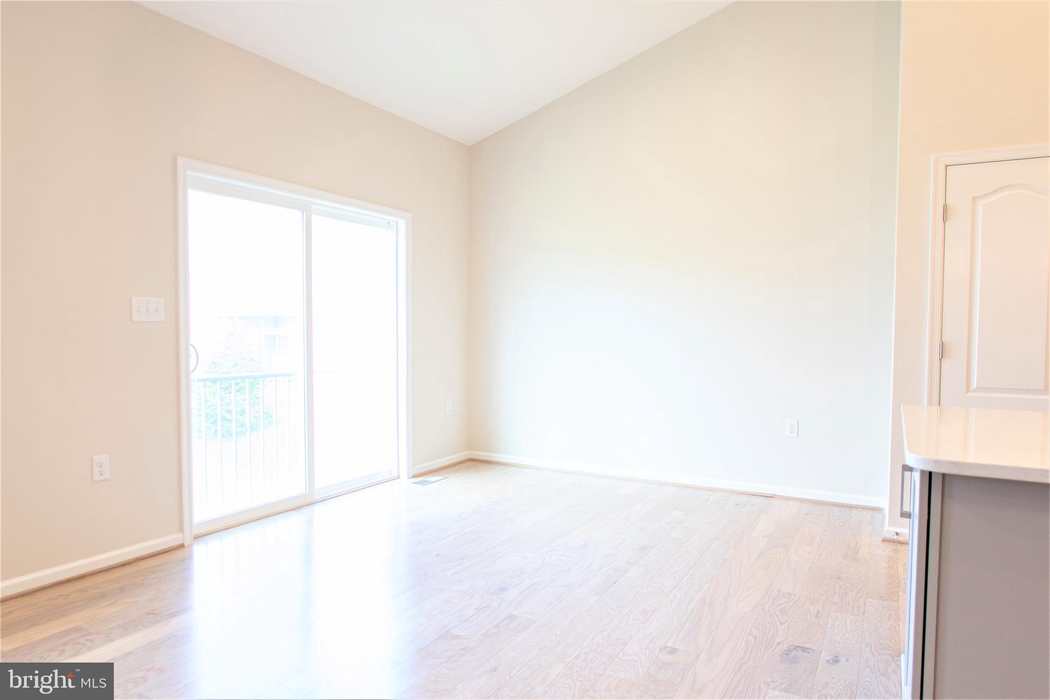 MARTINSBURG STATION - Residential