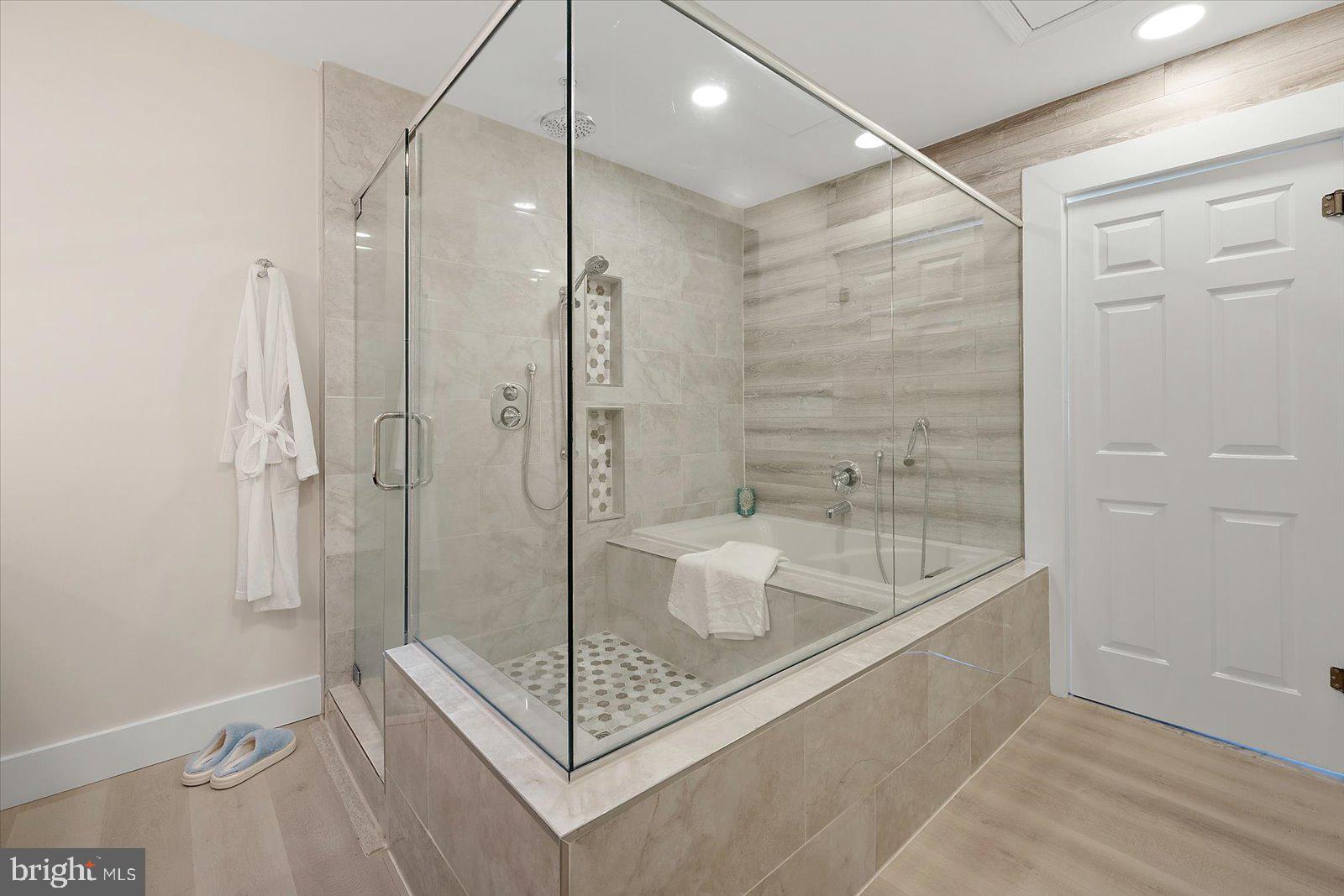 CAINE WOODS - Residential