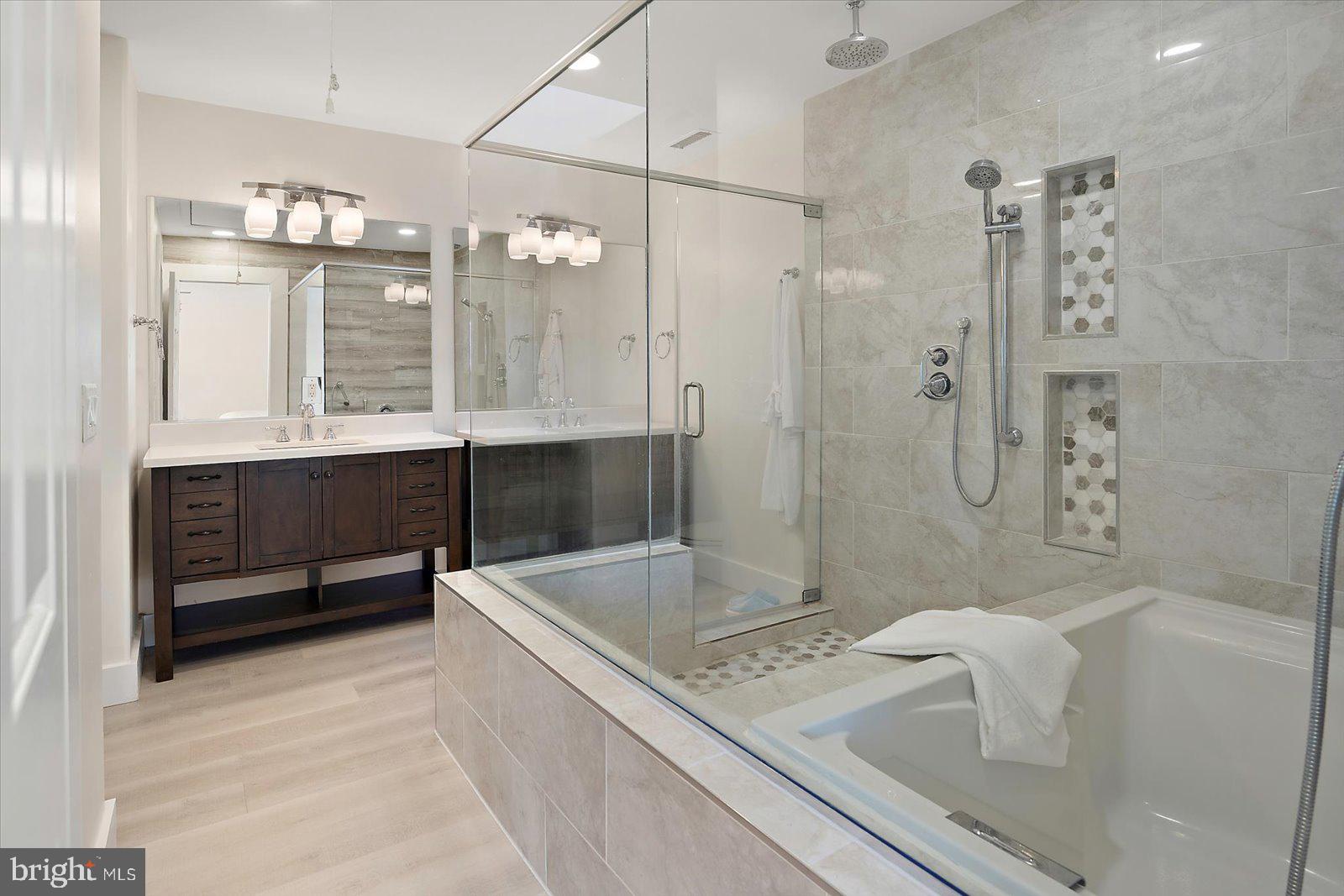 CAINE WOODS - Residential