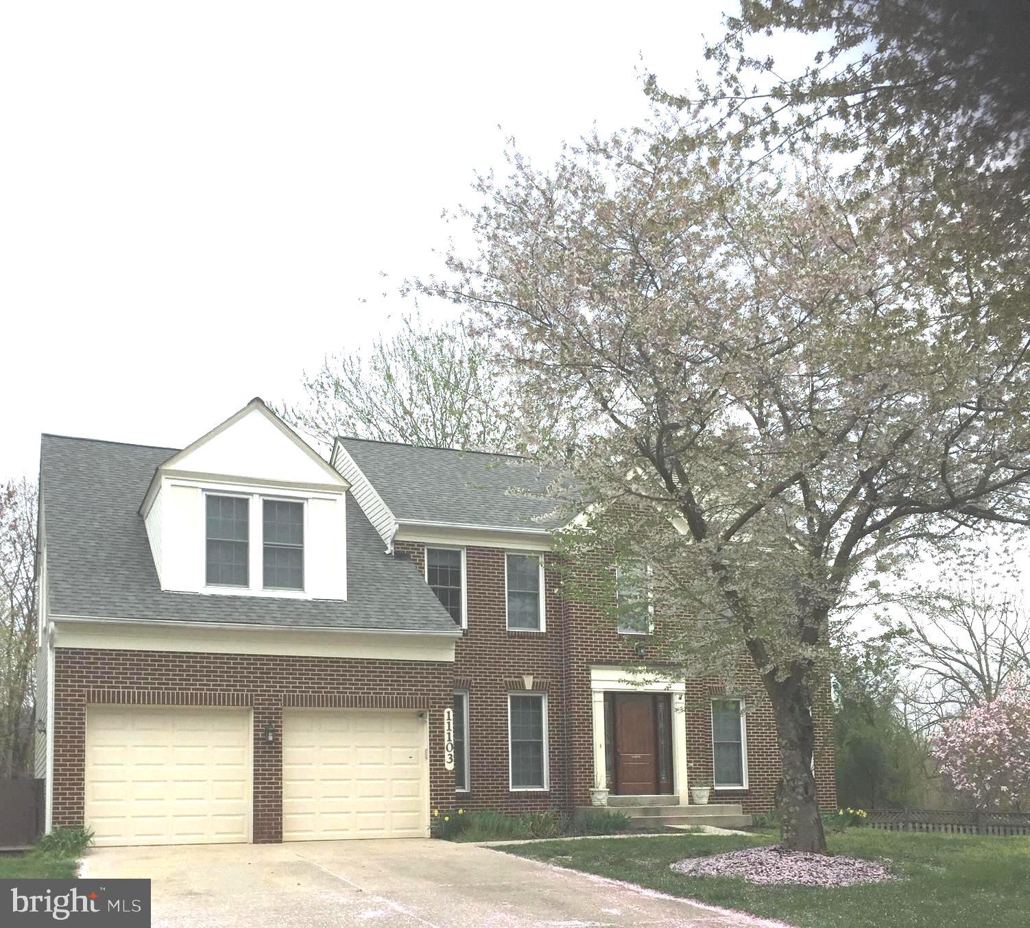 KINGS SQUARE - Residential Lease