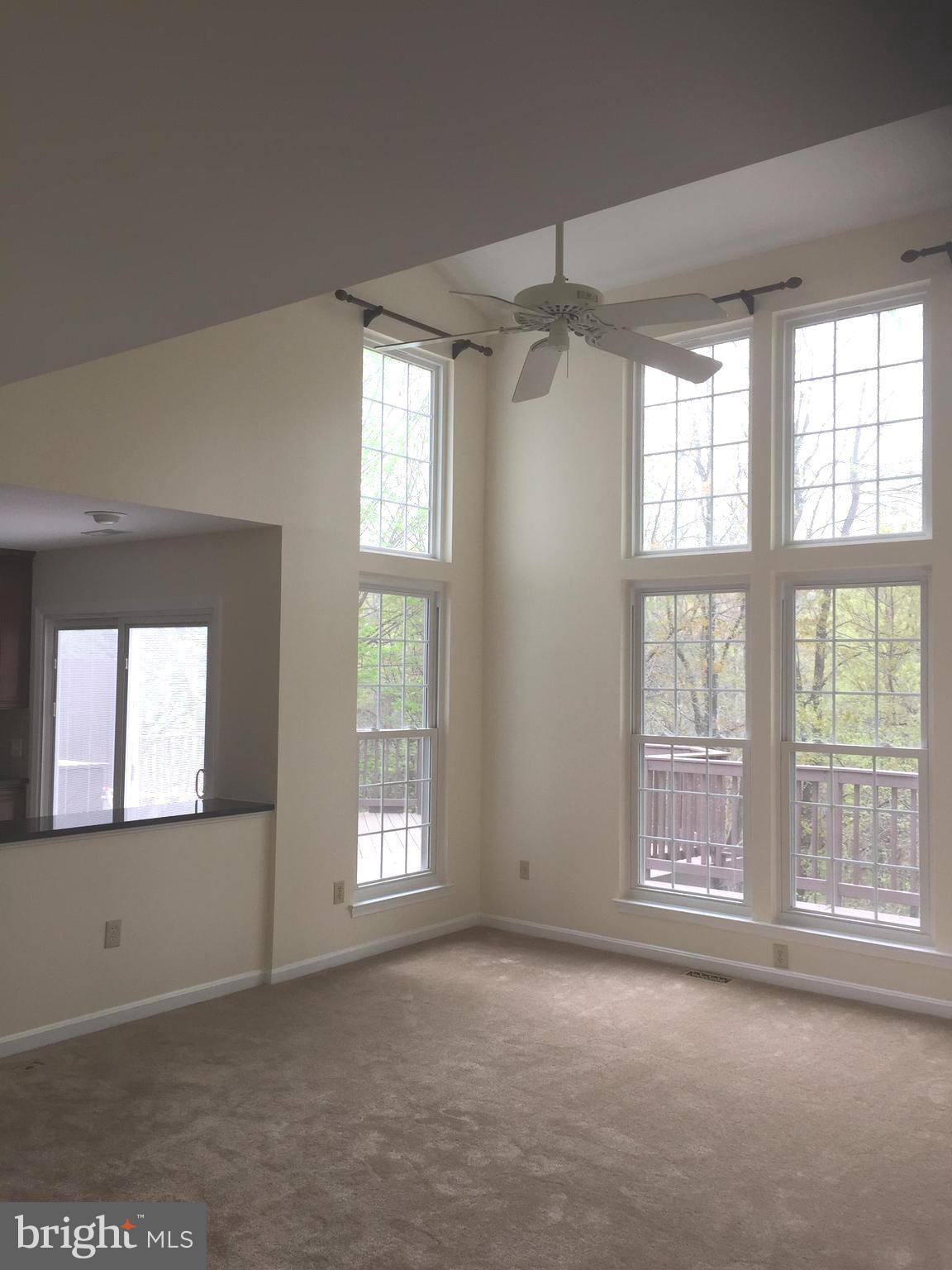 KINGS SQUARE - Residential Lease