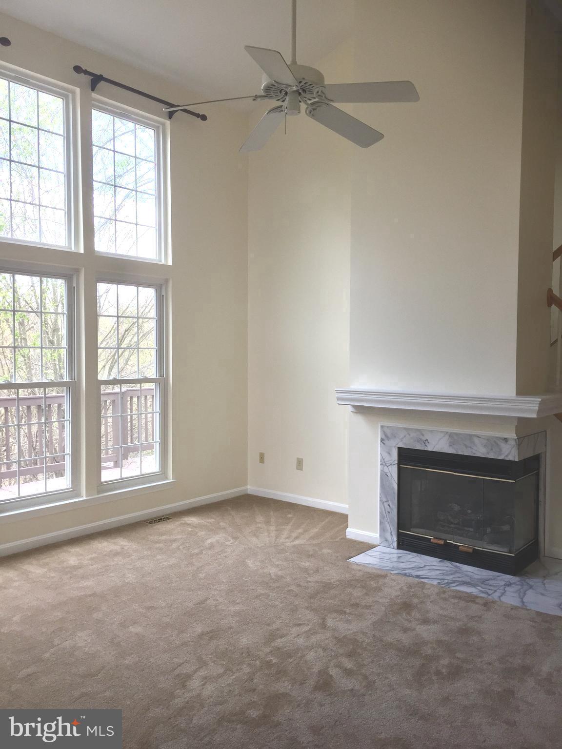 KINGS SQUARE - Residential Lease