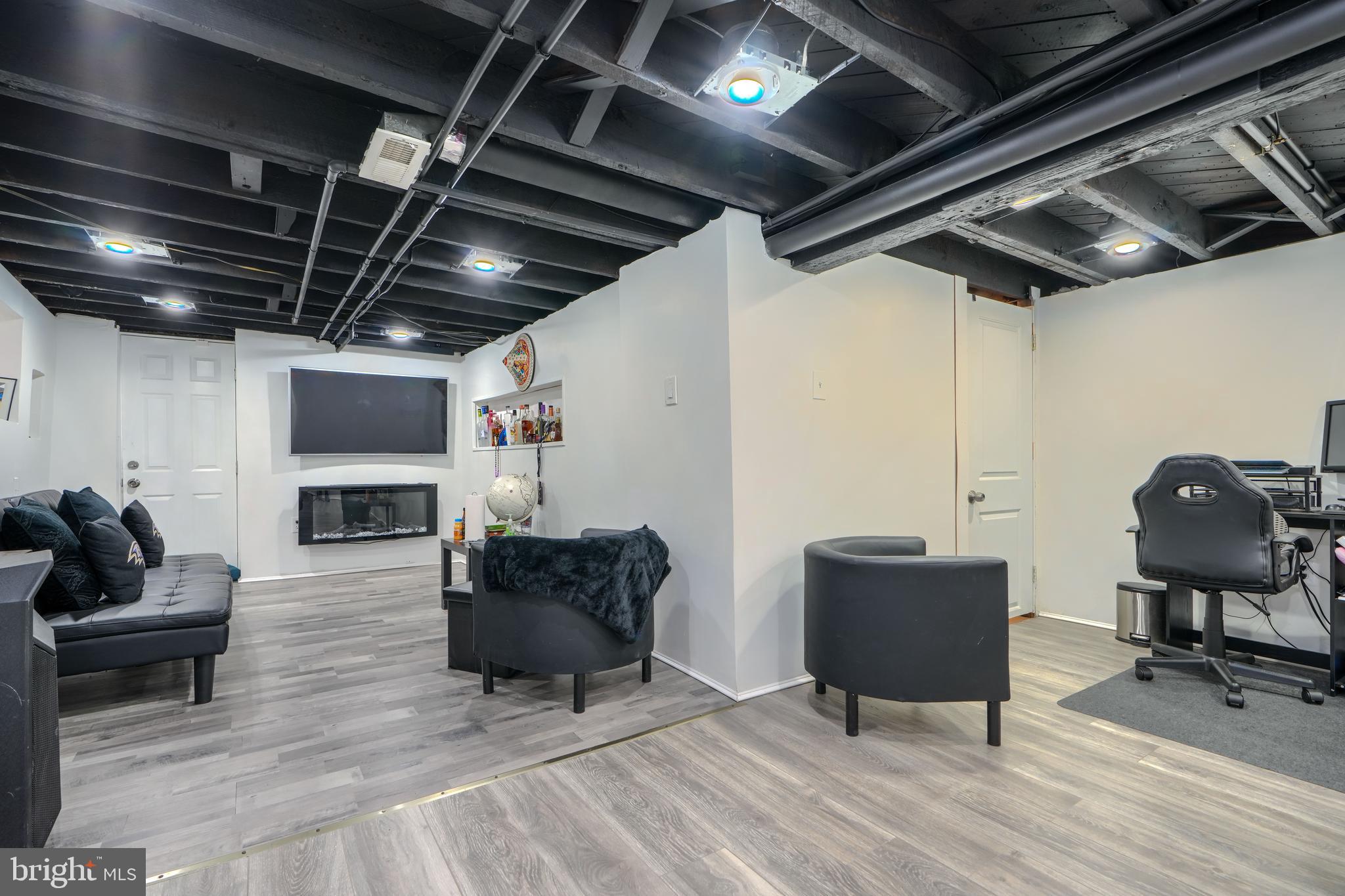 HOWARD PARK - Residential