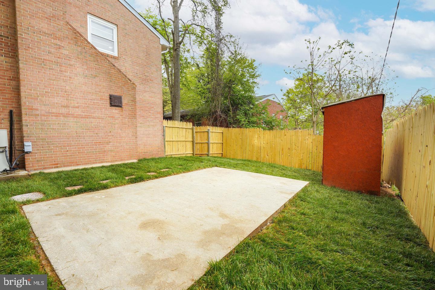 WEYANOKE - Residential Lease