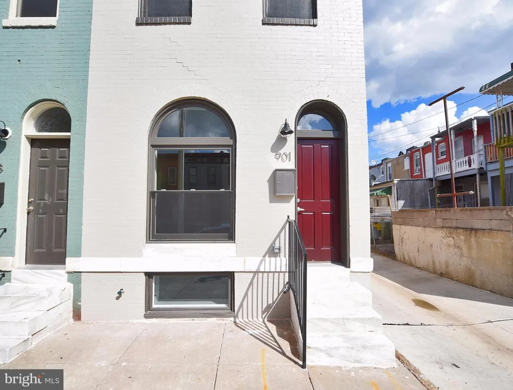 901 Montford Avenue N, Baltimore, MD 21205