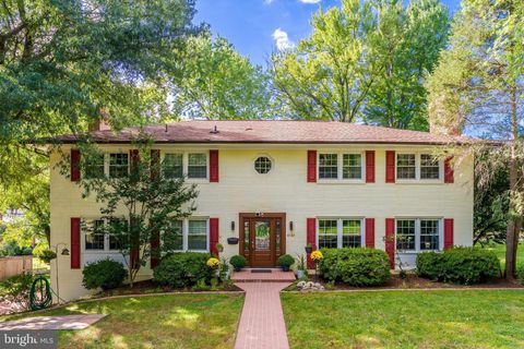 6161 HARDY DRIVE MCLEAN VA 22101