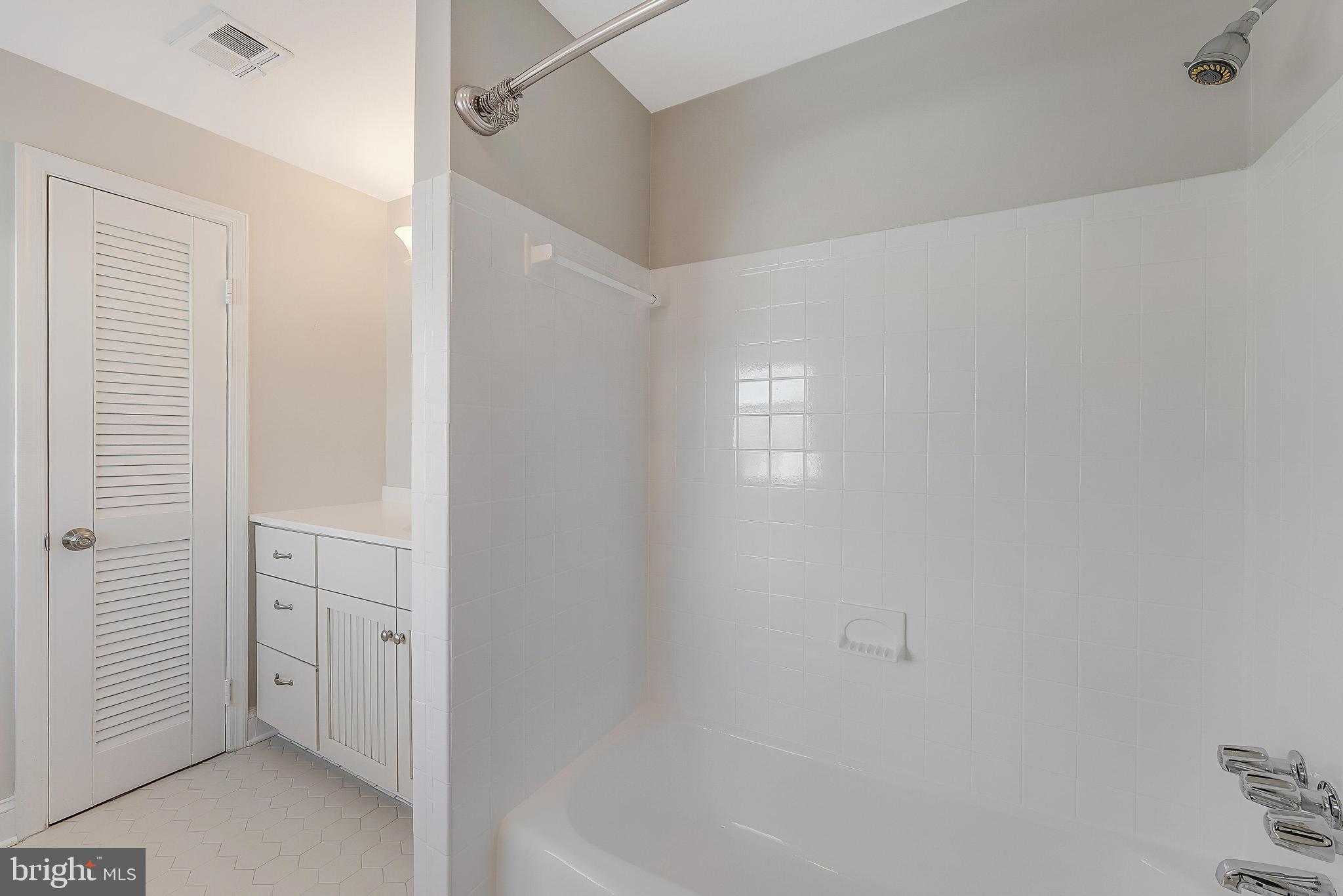 POTOMAC HILLS - Residential