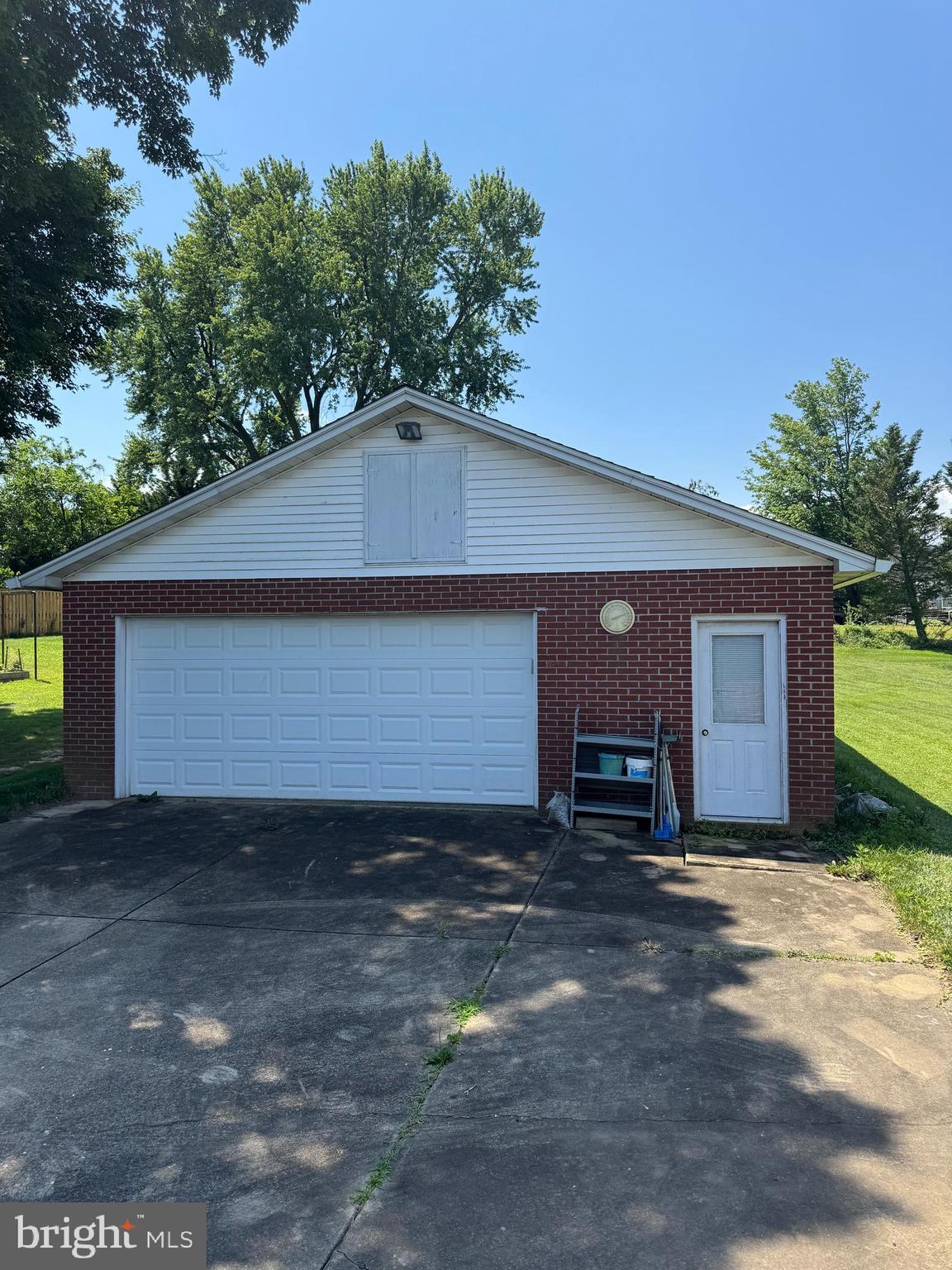 4123 BAKER LANE