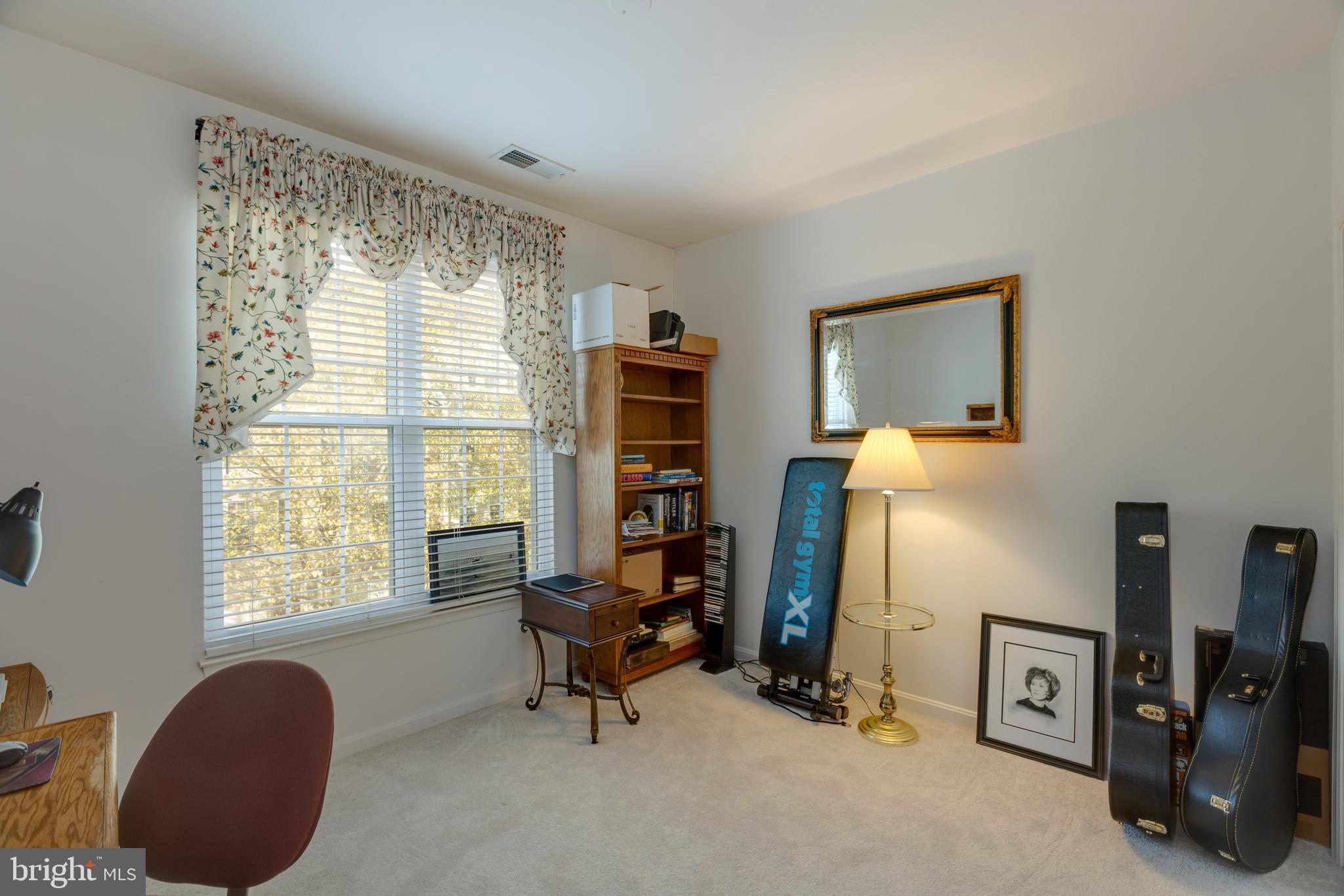 WINDY HILL - Residential