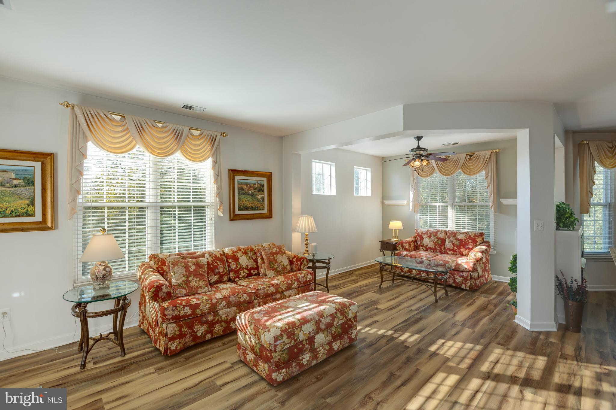 WINDY HILL - Residential