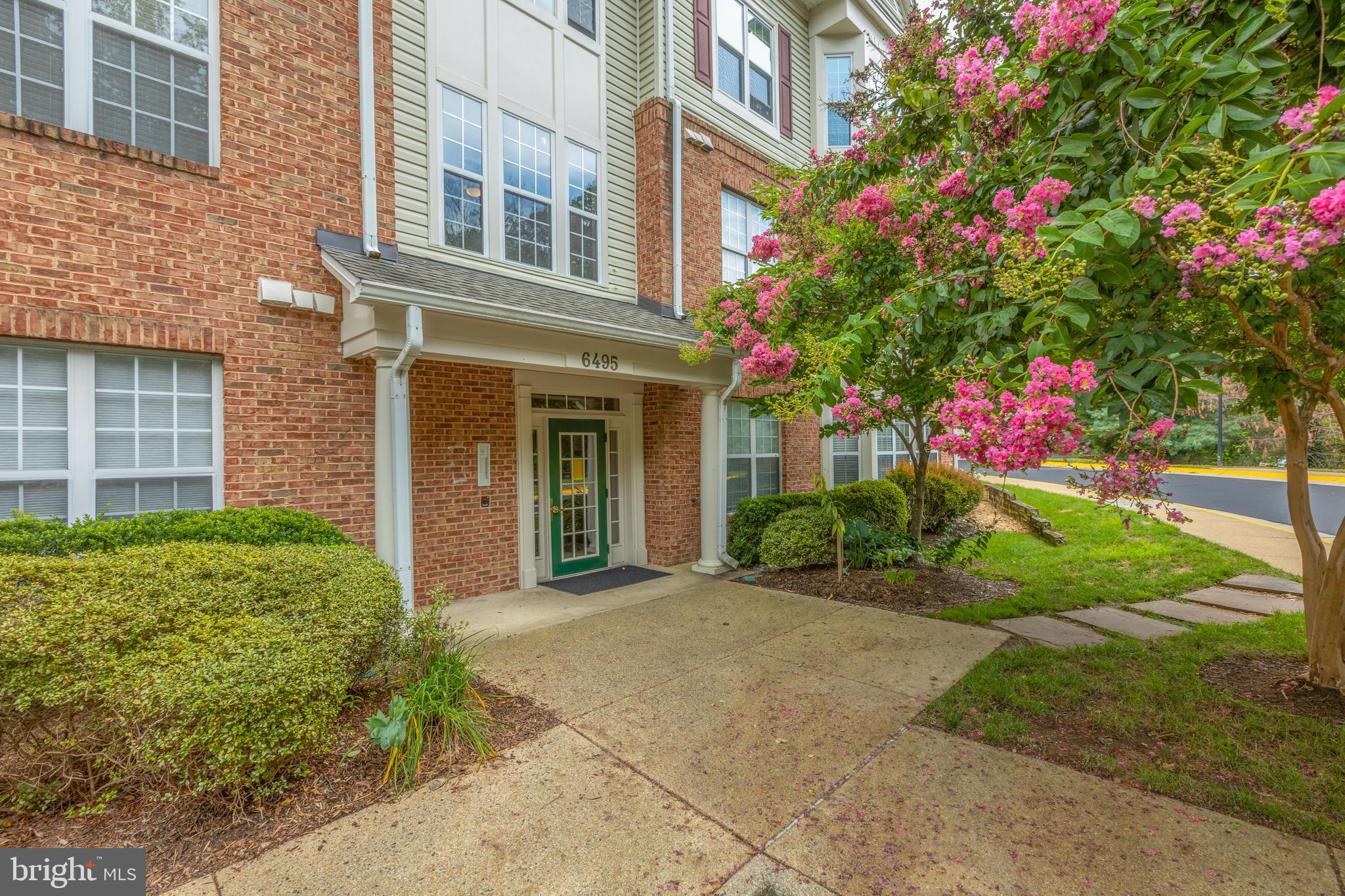 WINDY HILL - Residential