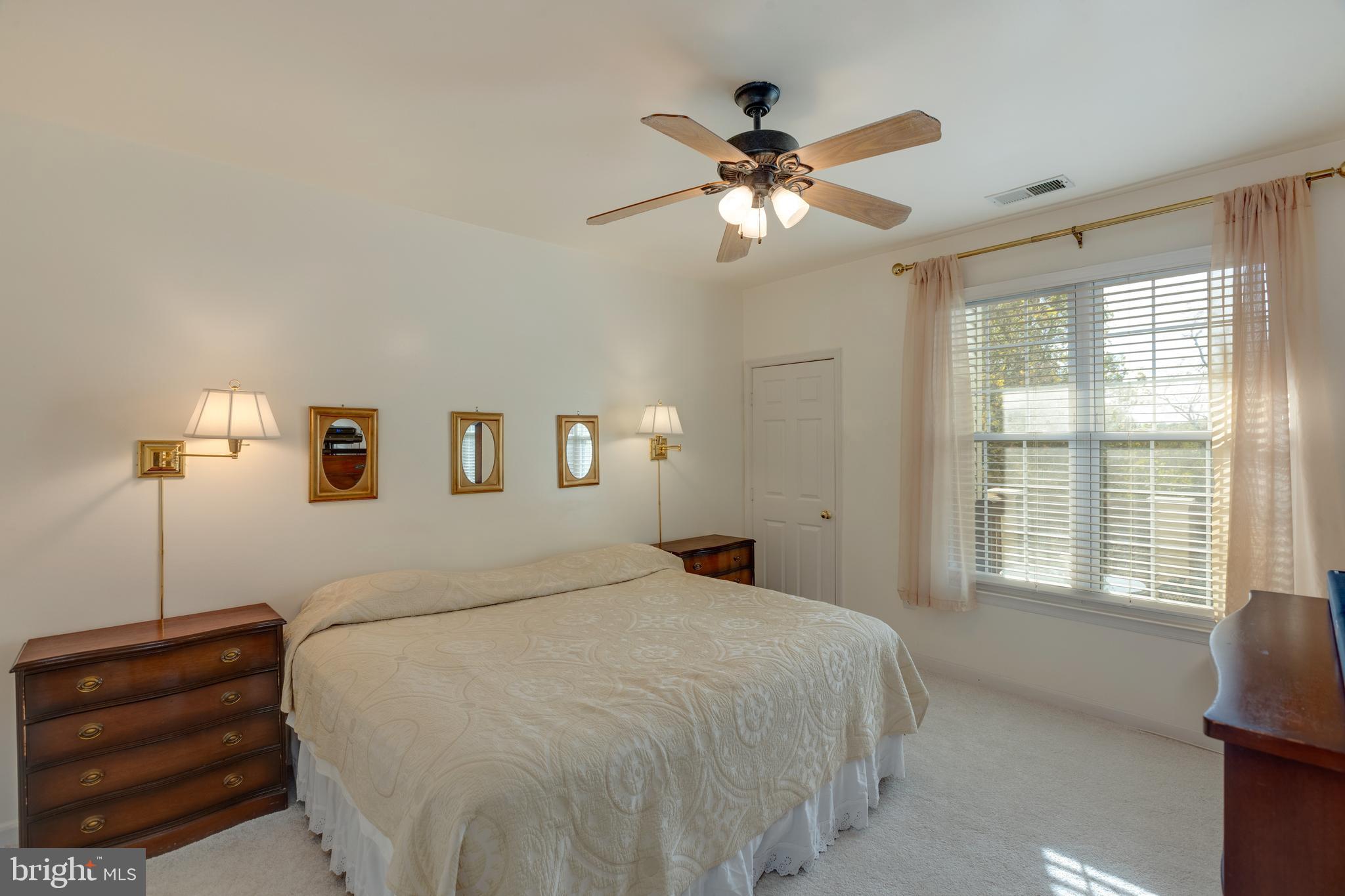 WINDY HILL - Residential