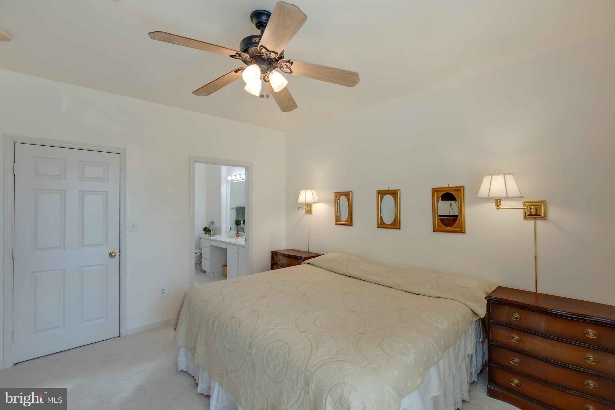 WINDY HILL - Residential