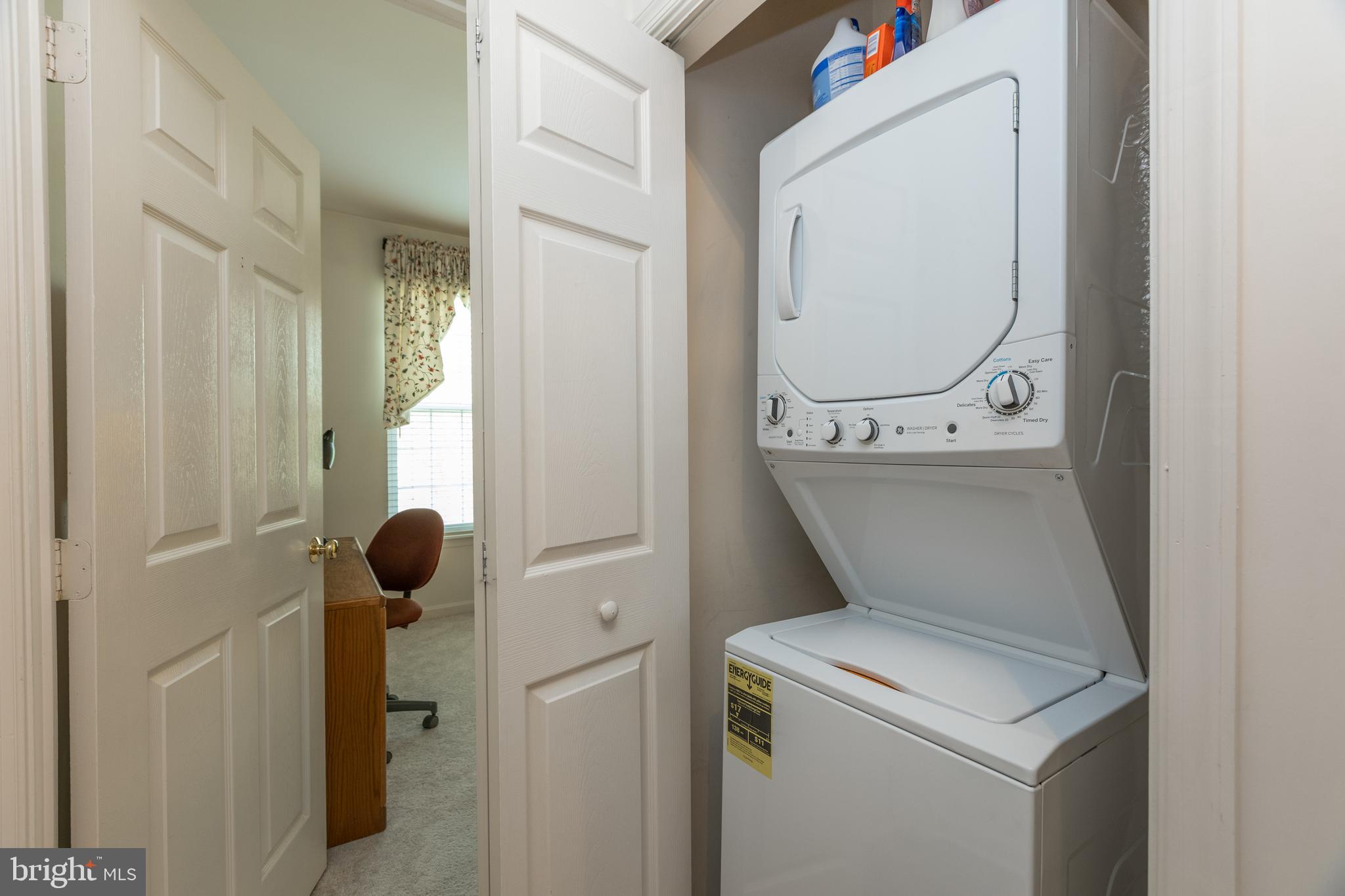 WINDY HILL - Residential