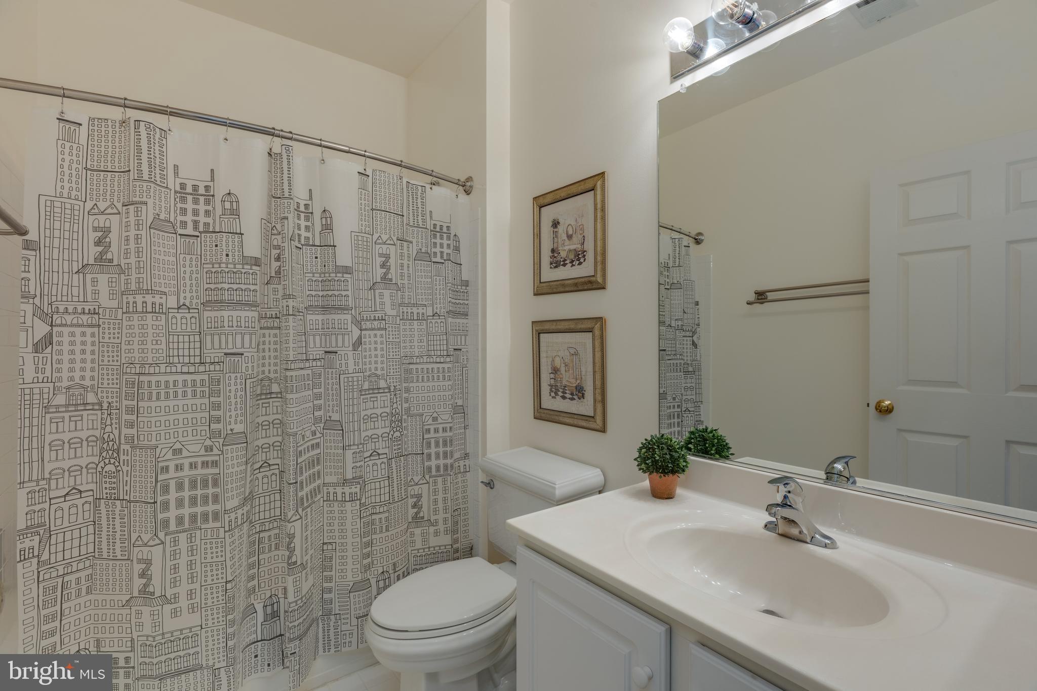 WINDY HILL - Residential