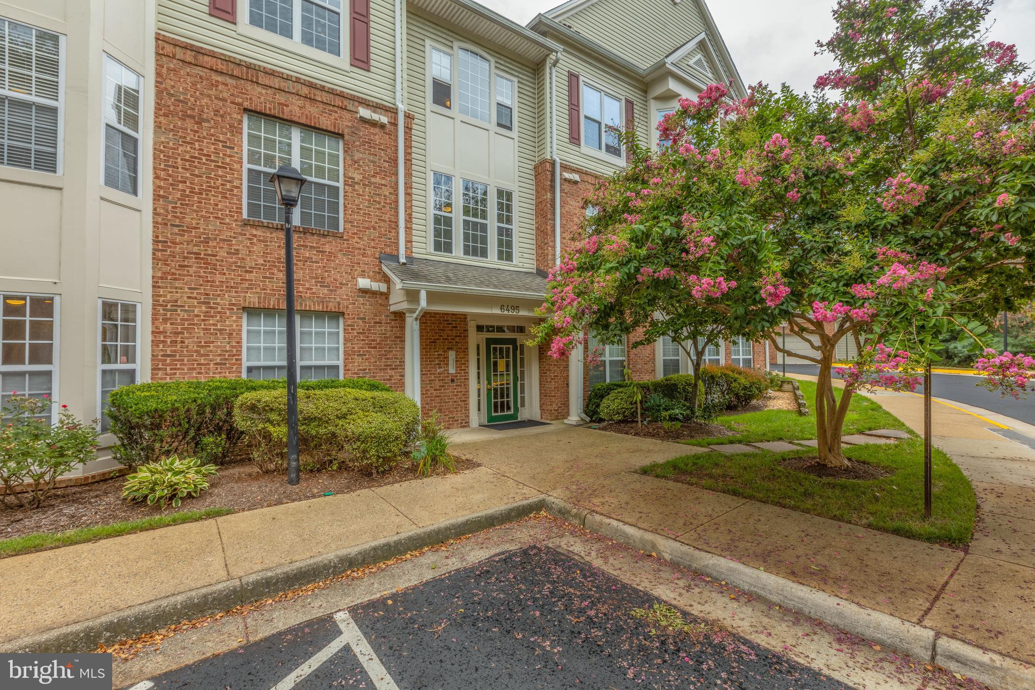 WINDY HILL - Residential