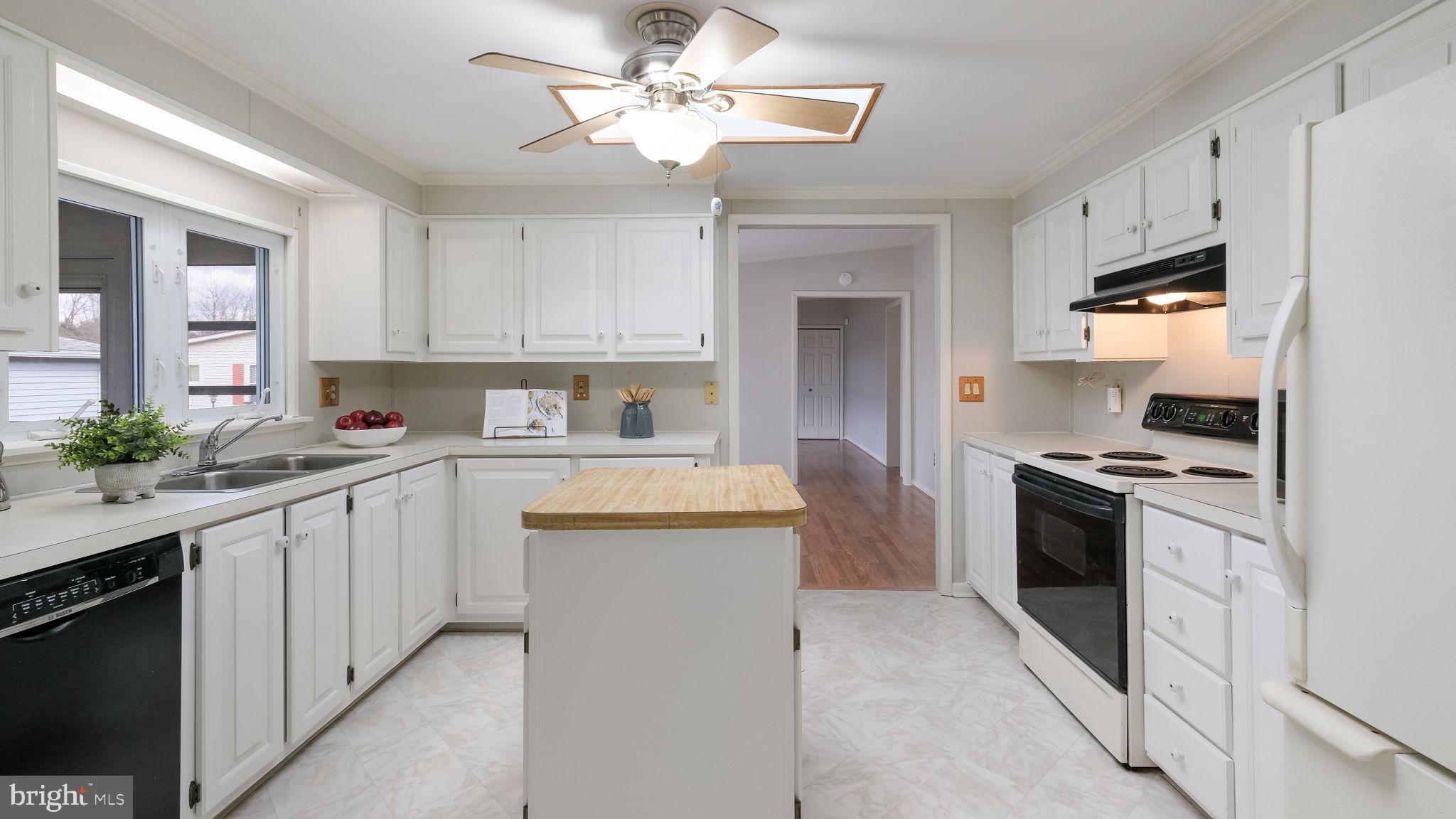 WALNUT MEADOWS - Residential