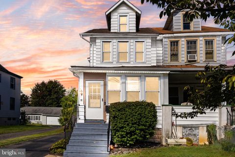 Photo of 35 Woodlawn Avenue, COLLINGSWOOD, NJ 08108 (MLS # NJCD2103284)