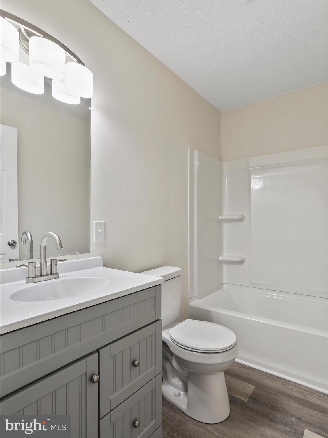 SKY-LIN PARK - Residential