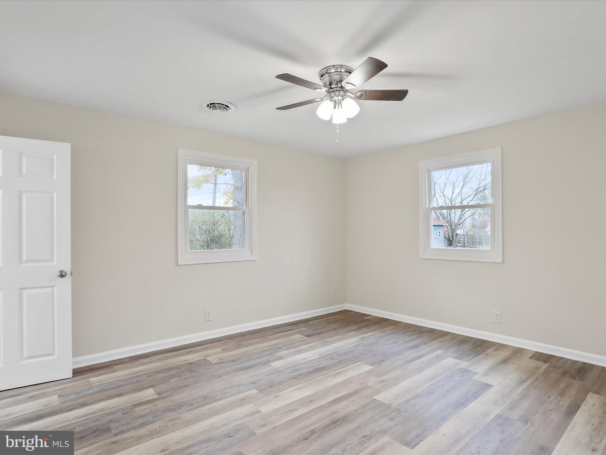 SKY-LIN PARK - Residential