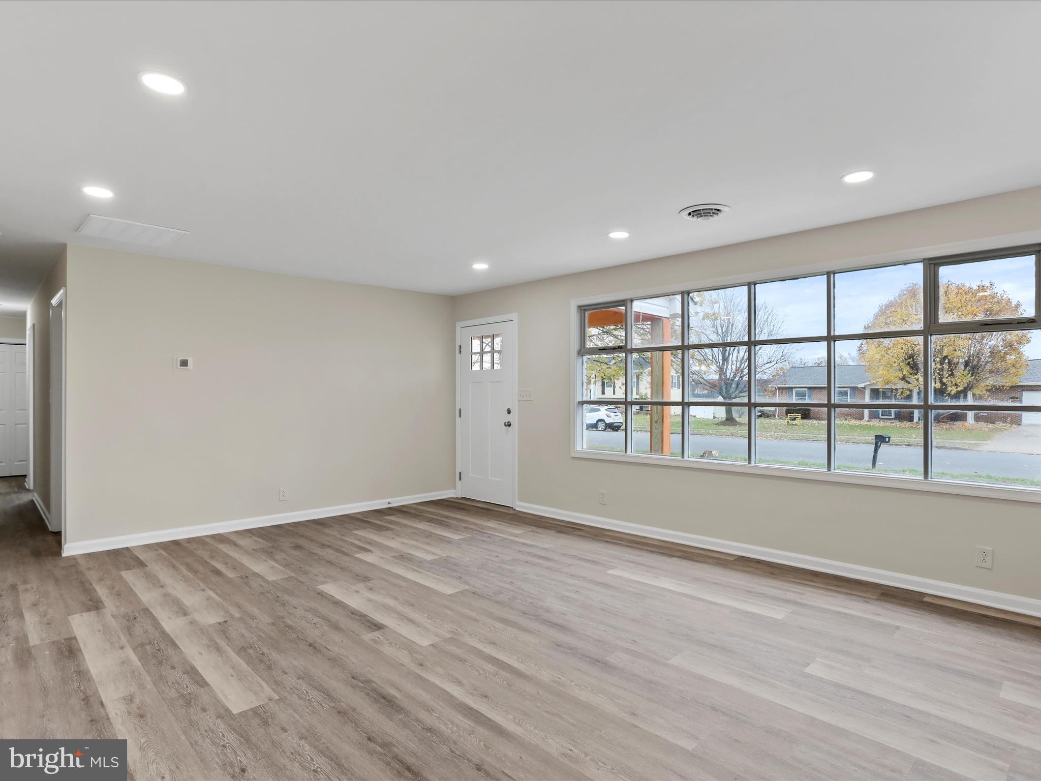 SKY-LIN PARK - Residential