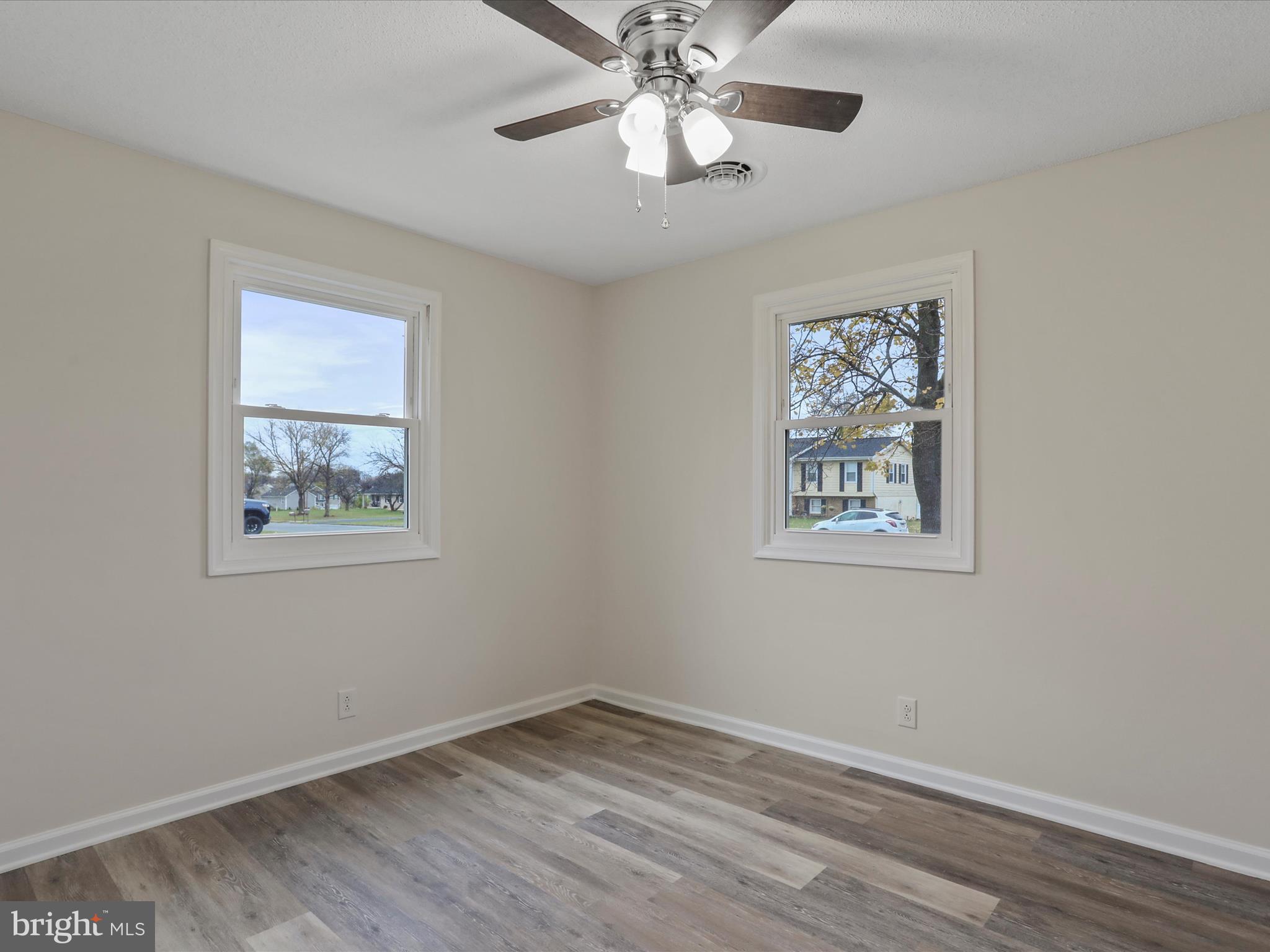 SKY-LIN PARK - Residential