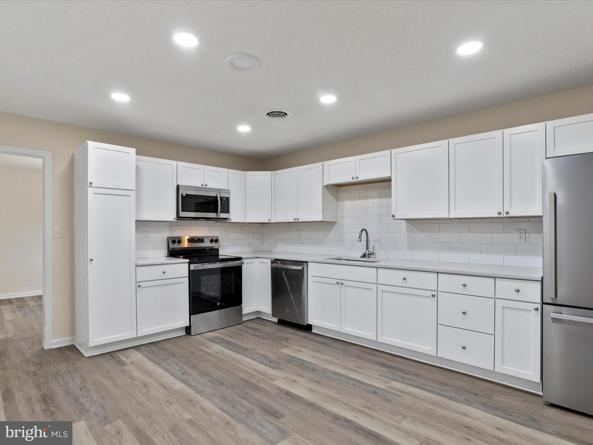 SKY-LIN PARK - Residential