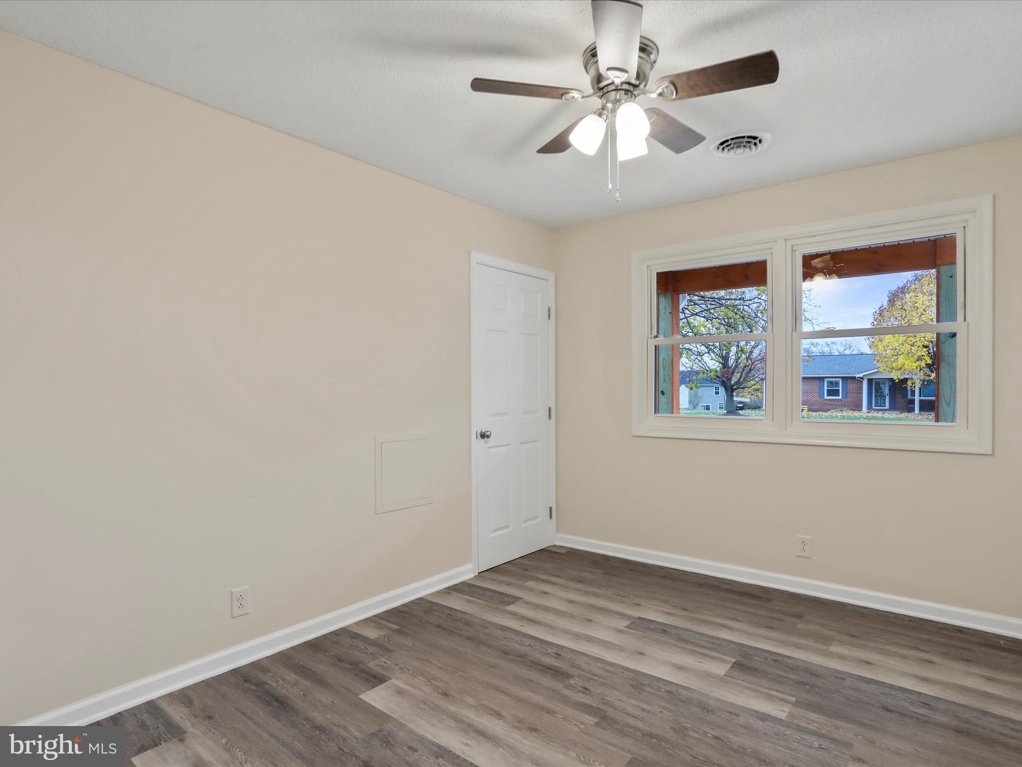 SKY-LIN PARK - Residential