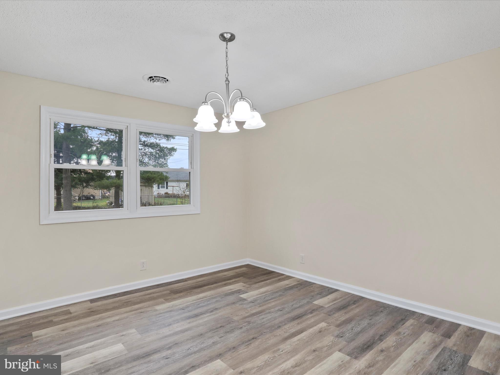 SKY-LIN PARK - Residential