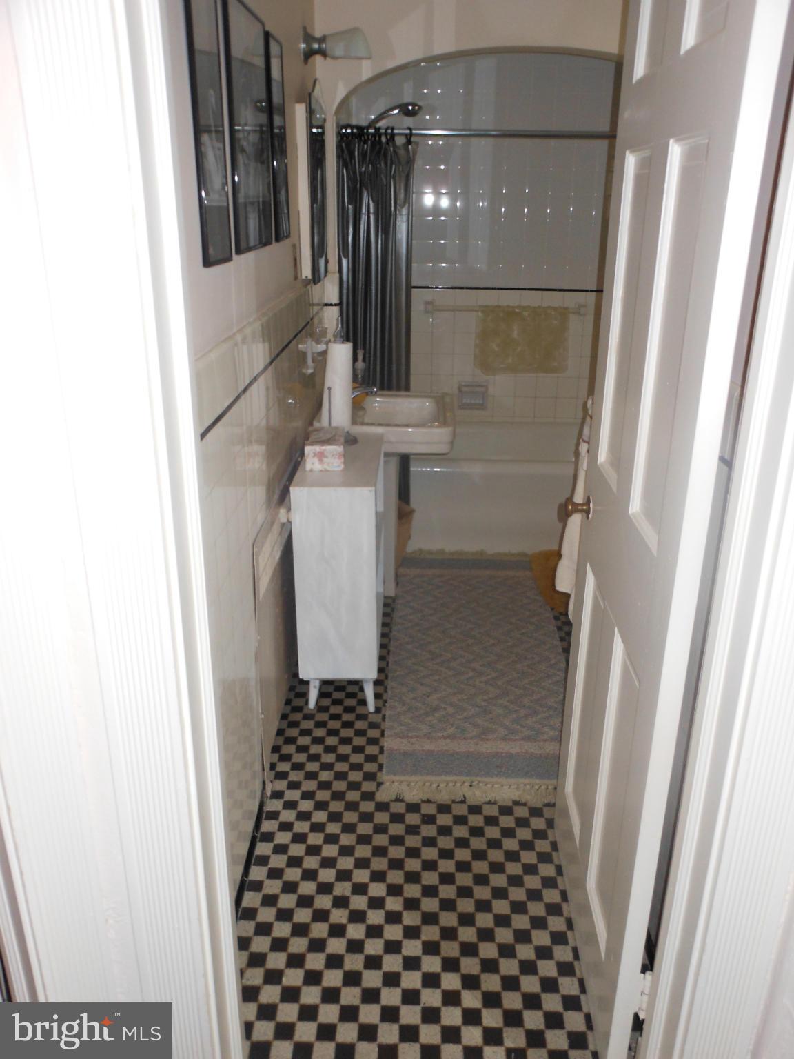 ORIGINAL NORTHWOOD - Residential