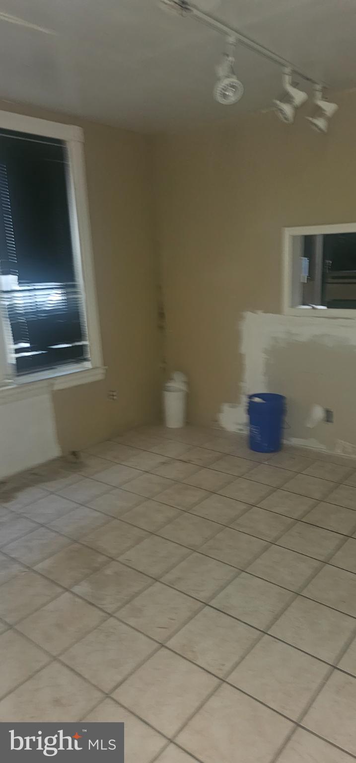 FERN ROCK - Residential