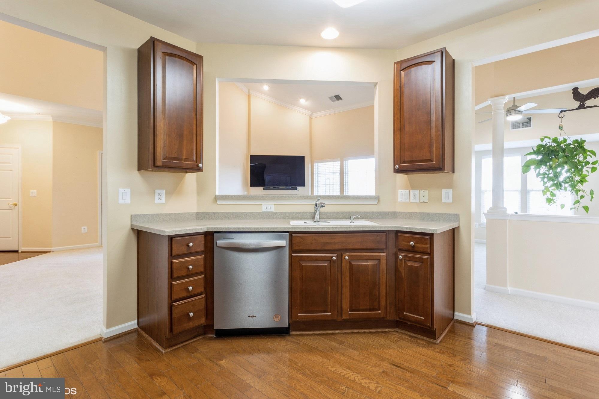 HEARTHSTONE AT VILLAGE CREST CONDOMINIUMS - Residential