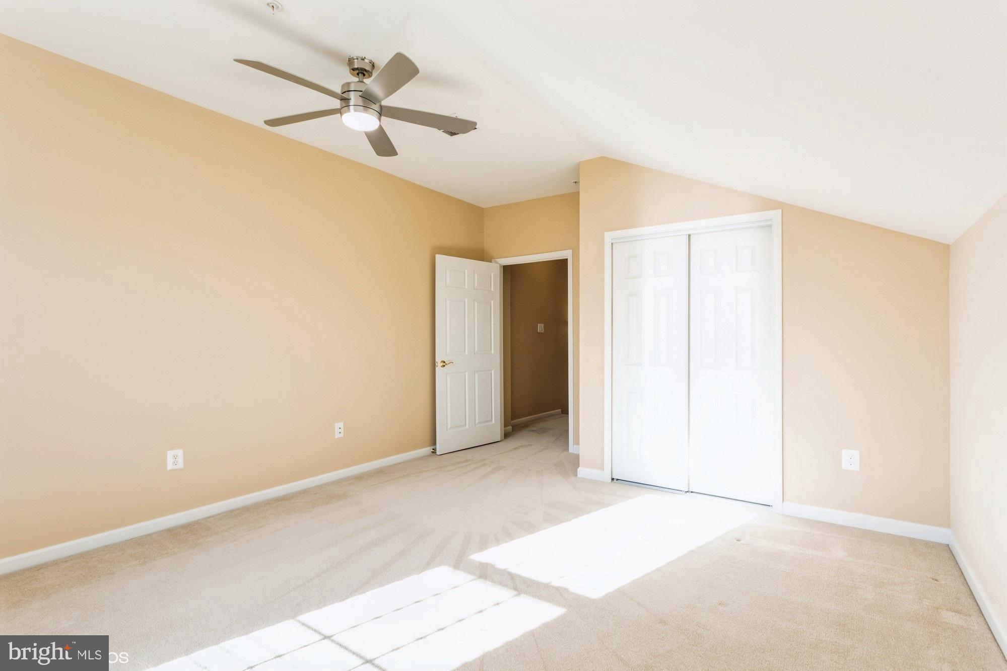 HEARTHSTONE AT VILLAGE CREST CONDOMINIUMS - Residential