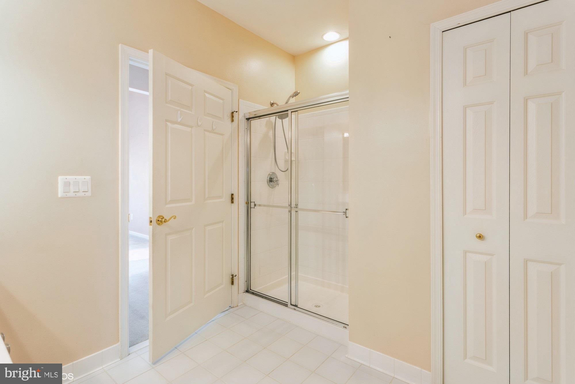 HEARTHSTONE AT VILLAGE CREST CONDOMINIUMS - Residential