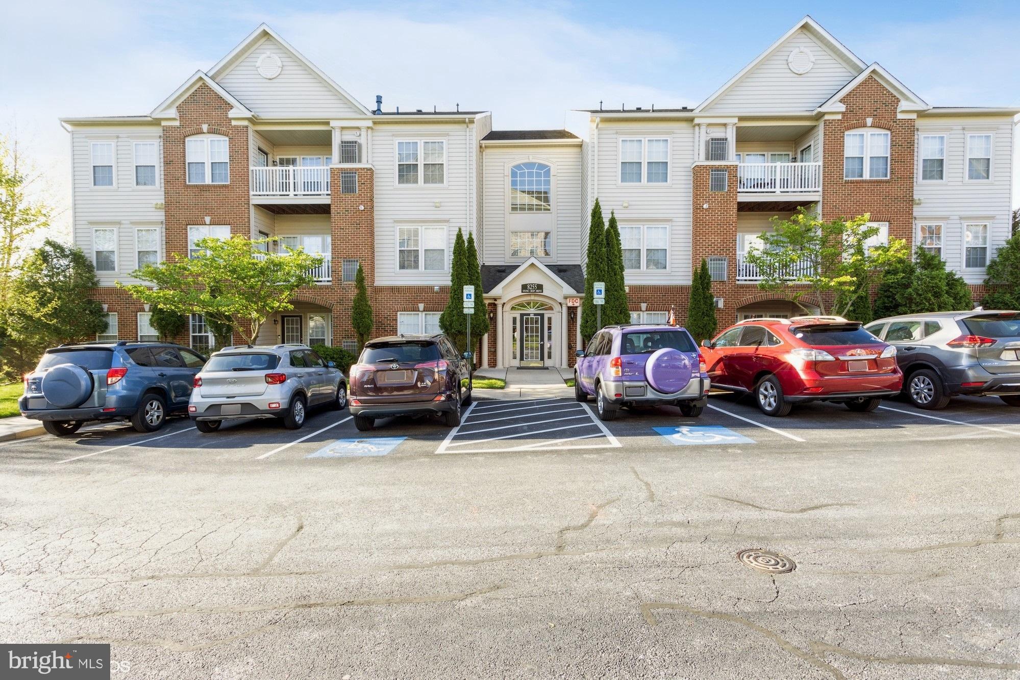 HEARTHSTONE AT VILLAGE CREST CONDOMINIUMS - Residential