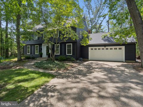 Photo of 376 Tavistock Drive, MEDFORD, NJ 08055 (MLS # NJBL2115404)