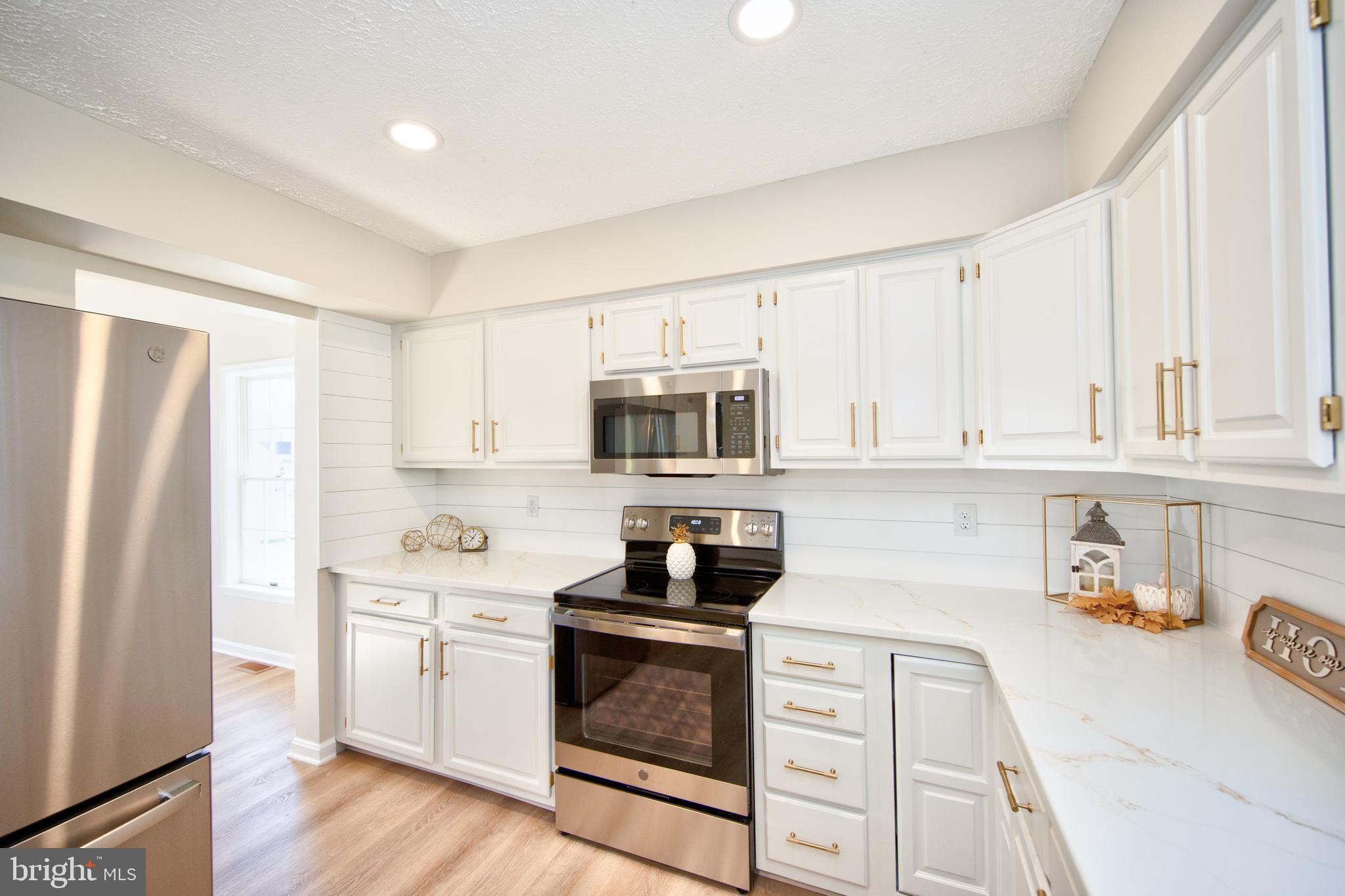 ROYAL HEIGHTS - Residential