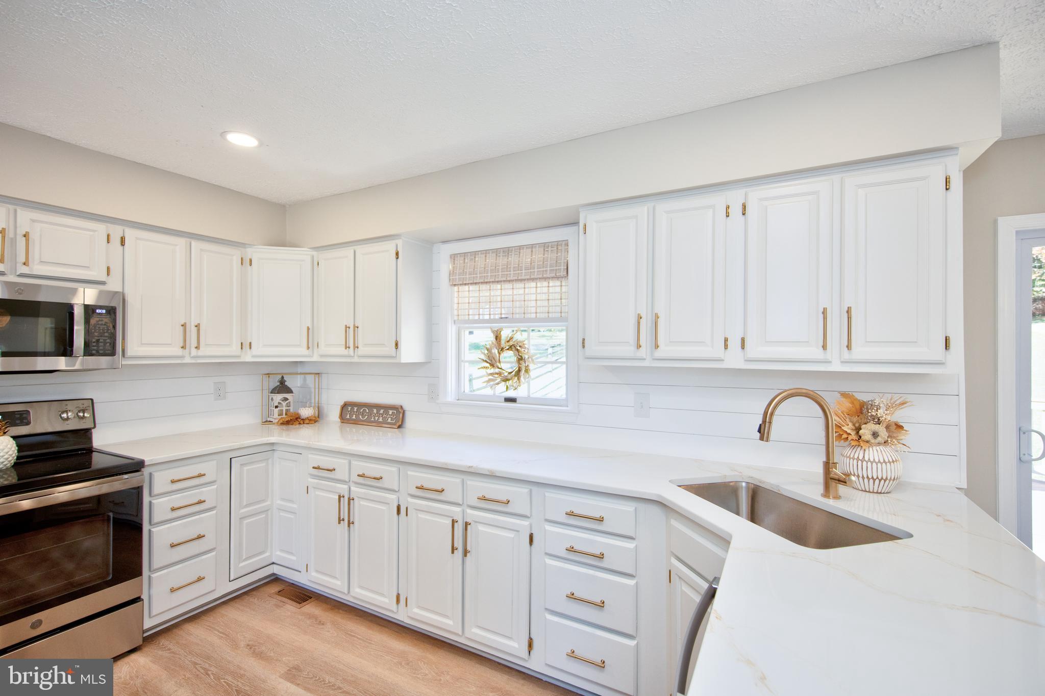 ROYAL HEIGHTS - Residential