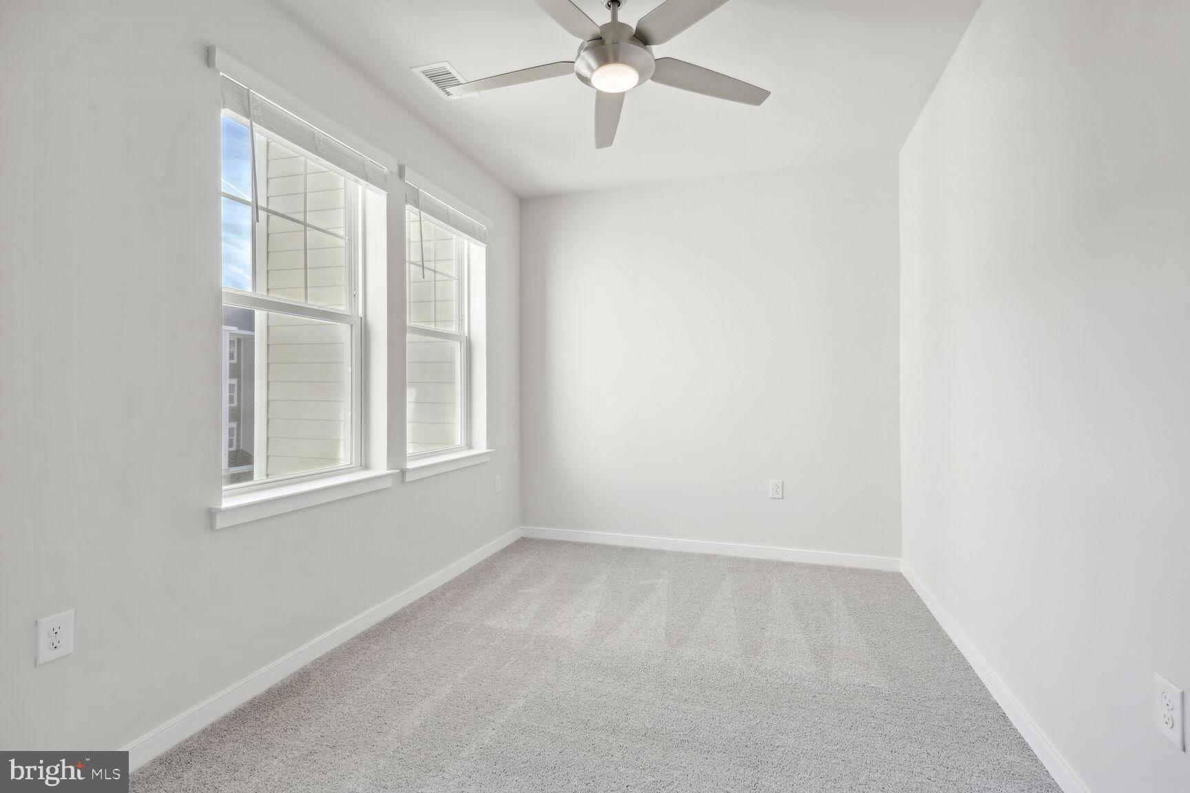 POTOMAC STATION MARKETPLACE - Residential