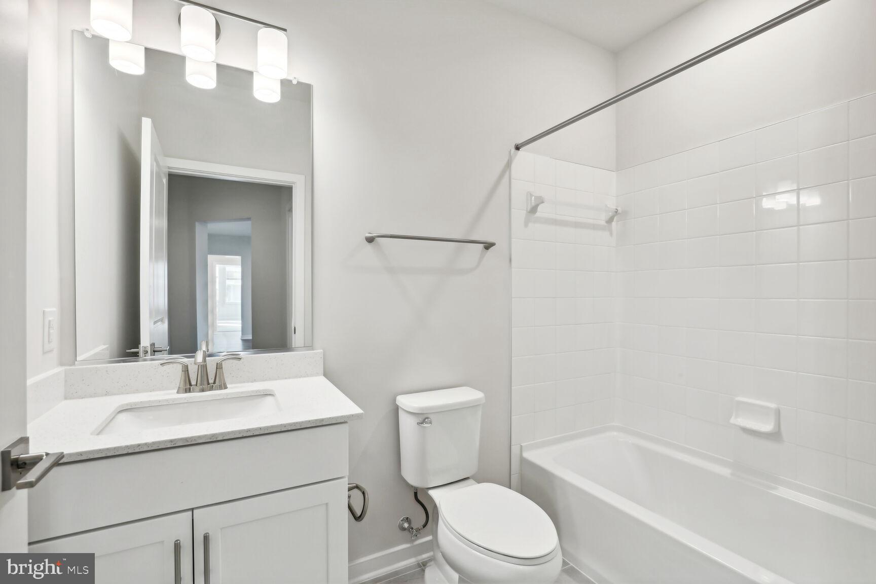 POTOMAC STATION MARKETPLACE - Residential