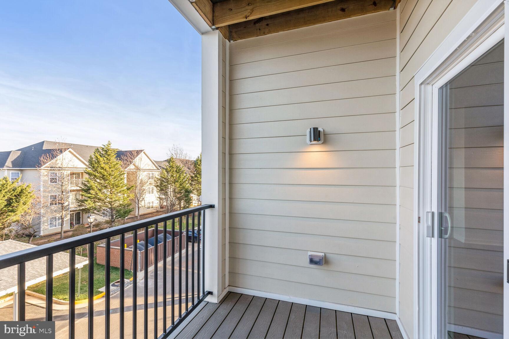 POTOMAC STATION MARKETPLACE - Residential