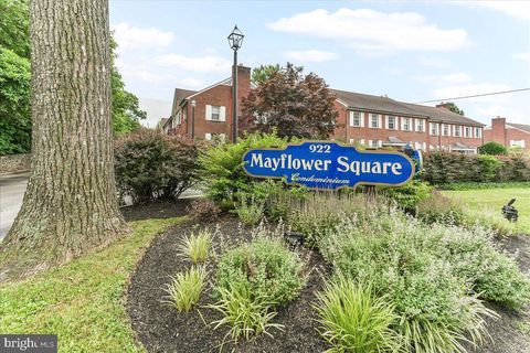 922 W MONTGOMERY AVENUE B-2 ARDMORE PA 19003