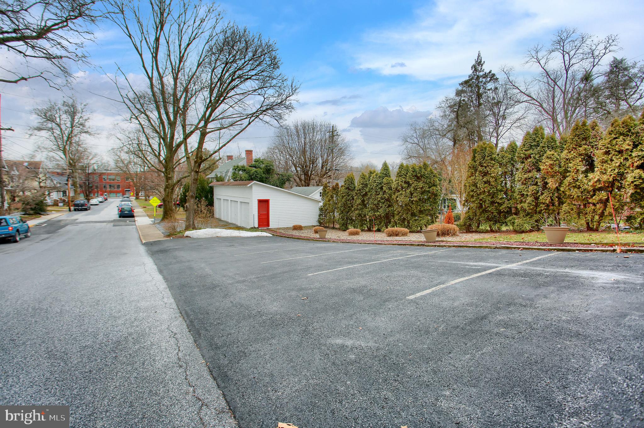 CAMP HILL - Residential