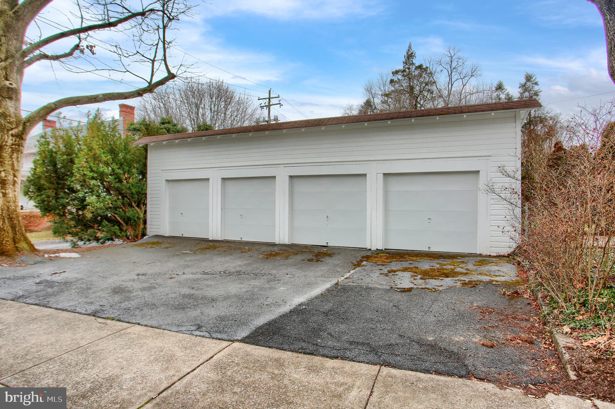 CAMP HILL - Residential