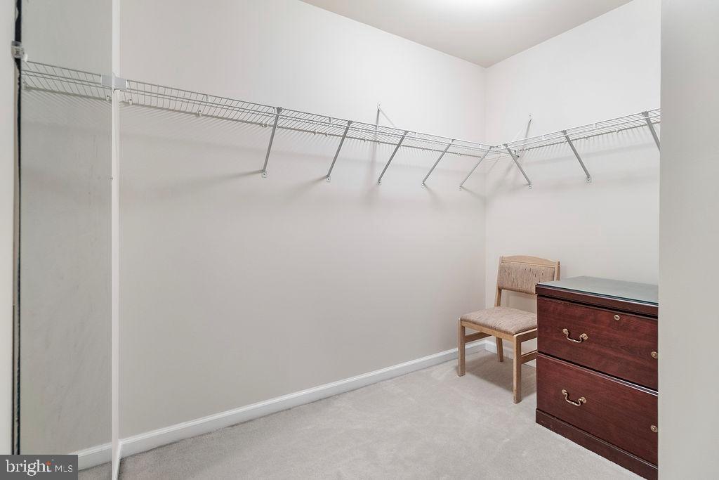 LANSDOWNE ON THE POTOMAC - Residential Lease