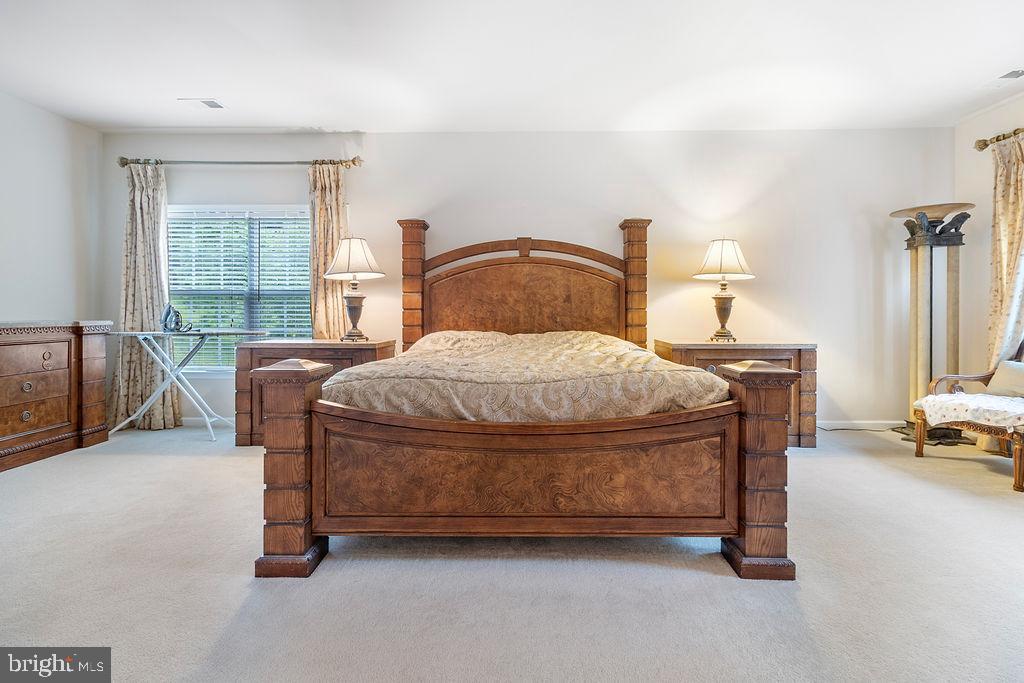 LANSDOWNE ON THE POTOMAC - Residential Lease